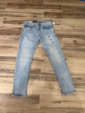 Gap Men’s Slim Taper Jeans